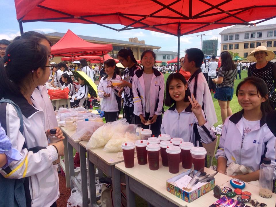 34321076_10216784145504280_3711000216468455424_n